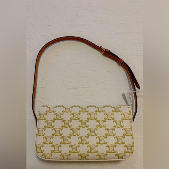 Gorgeous sleek handbag. - Picture 5 of 6